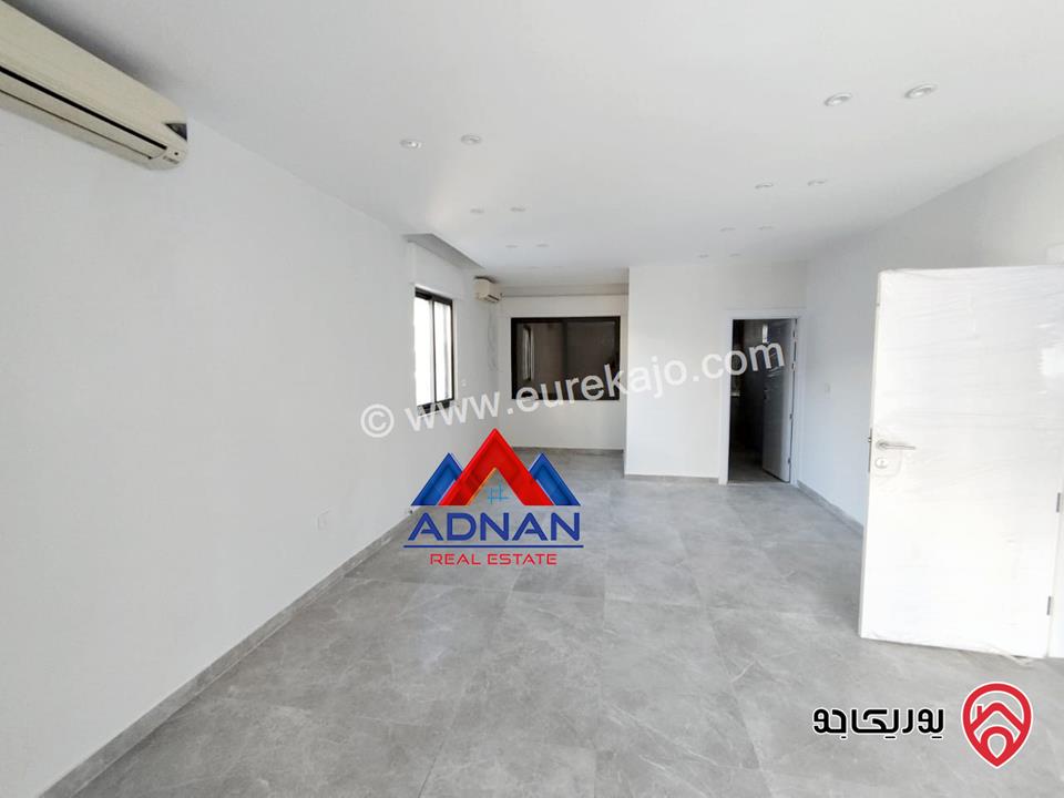 فيلا دوبلكس فارغة مساحة 350م على ارض 500م للإيجار السنوي في عمان - عبدون