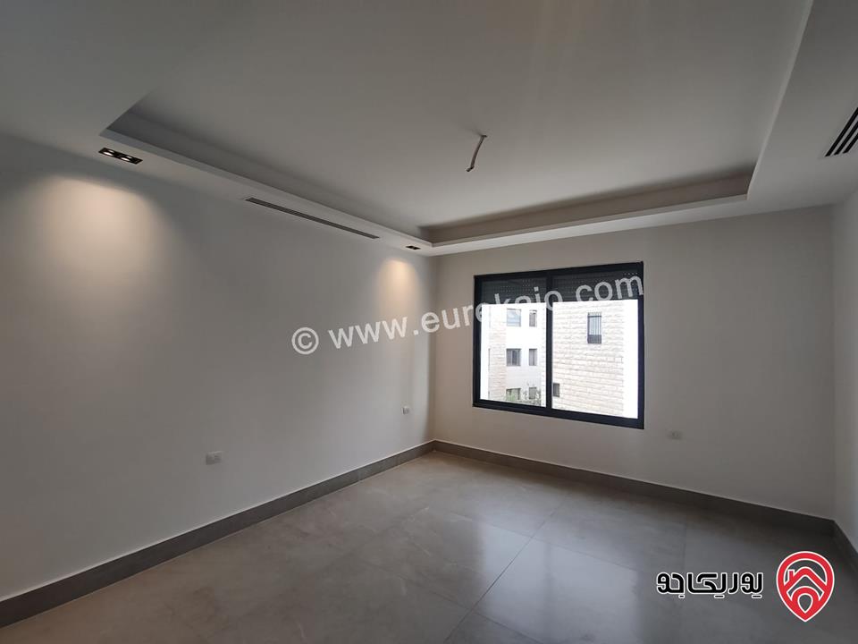 شقق مساحة 330م / 350م للبيع في عمان - الدوار الرابع  