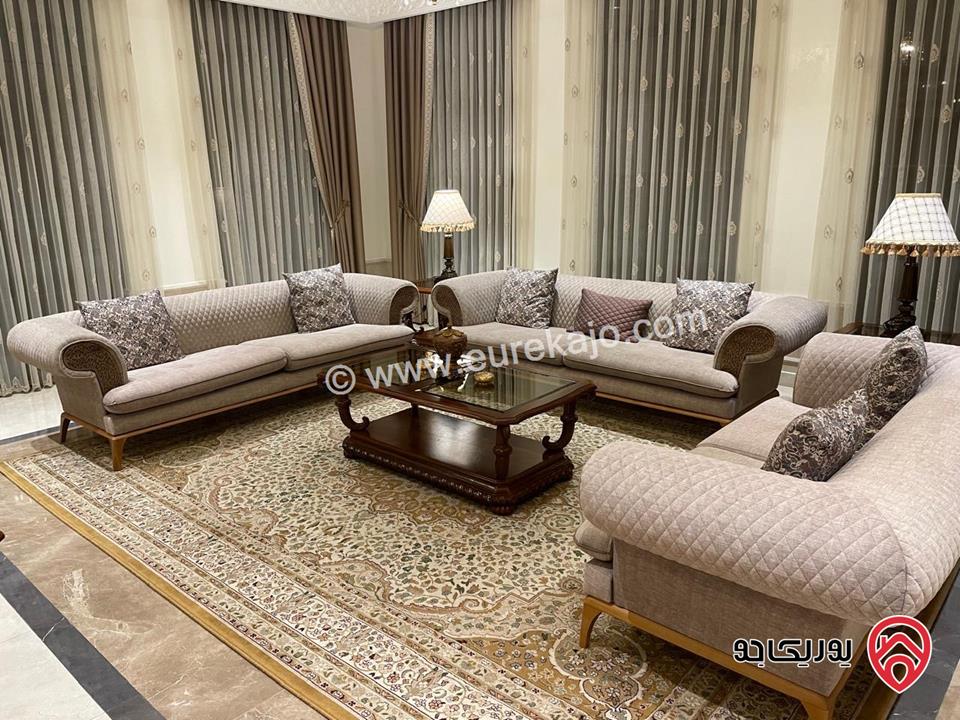 قصر فاخر مساحة البناء 2000م على أرض 2 دونم و 650م للبيع في عمان - دابوق 