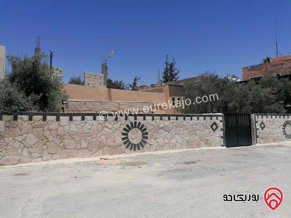 منزل مساحة 280م على ارض 500م للبيع في عمان - الجيزه قرب المسجد القديم