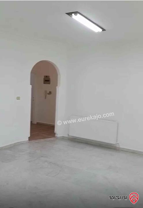 شقة طابق رابع مساحة 140م للبيع في عمان - أم اذينة