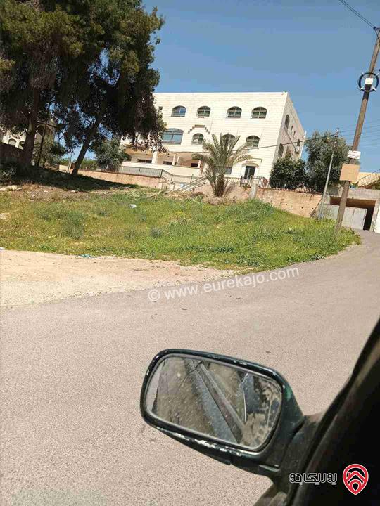 قطعة أرض على شارعين مساحة 712م للبيع في عمان - اليادودة طريق المطار 