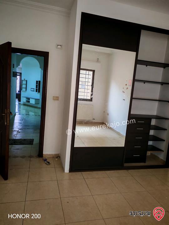 شقة ارضية مساحة 175م داخلي و 50م خارجي للايجار في عمان - ضاحية الرشيد 