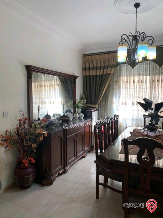 شقة مساحة 200م للبيع في عمان - عبدون