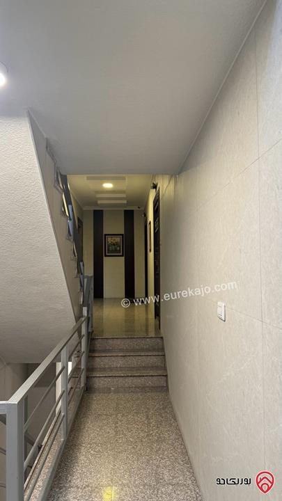 شقة طابق ثالث مساحة 150م للبيع في عمان - الخزنة خلف مجمع الشمال 