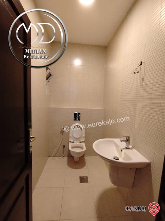 شقة جديدة للبيع في عمان - طابق ثاني ضاحية الرشيد مساحة 160م تشطيبات سوبر ديلوكس اطلالة جميلة بسعر مميز