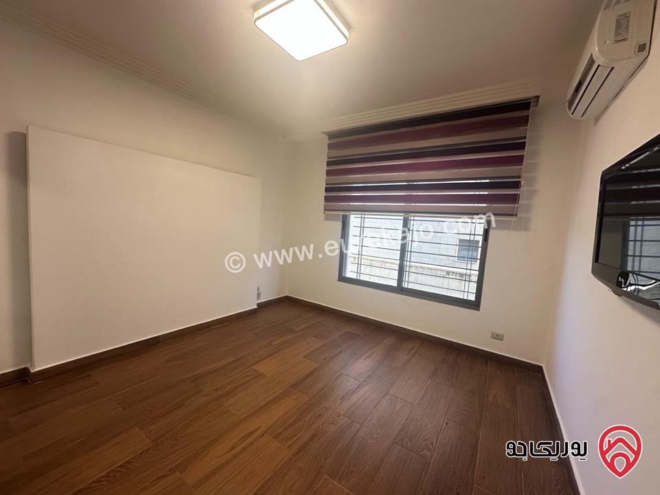 شقة تشطيب فلل 204م ارضية للبيع في عمان - الصويفية