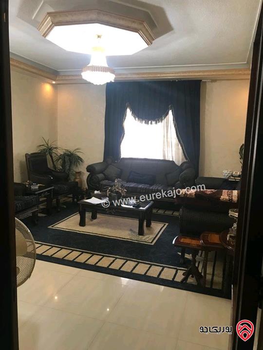 شقة طابق أول مساحة 180م للبيع في عمان - ضاحية الرشيد خلف الجامعة الاردنية