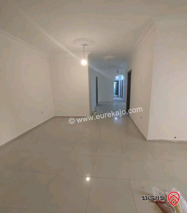 شقة طابق أول مساحة 164م للبيع في عمان - طبربور