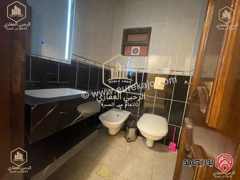 شقة طابق ثالث مع رووف سوبر ديلوكس مساحة 450م للايجار في عمان - خلدا