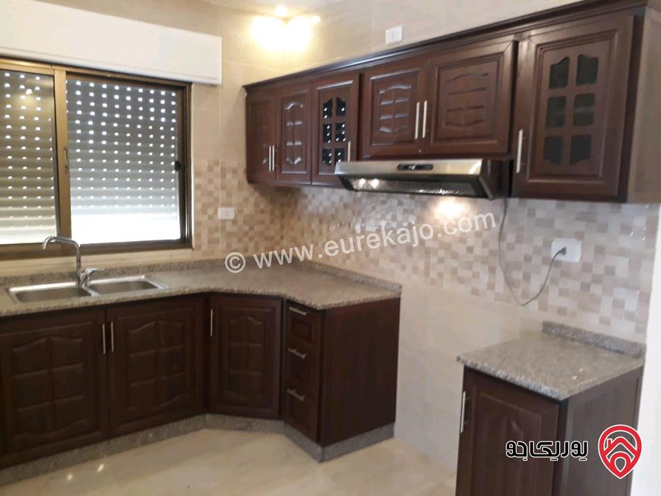 شقة فارغة طابق ثالث مساحة 130م للايجار في عمان - مرج الحمام 