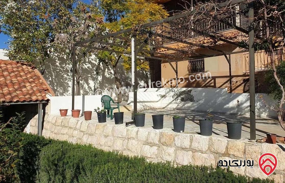 فيلا فاخرة مساحة 450م على أرض 960م للبيع في عمان - ابو السوس
