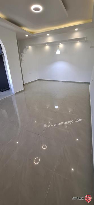 شقة طابق ثاني مساحة 100م² للبيع في عمان - ضاحية الرشيد