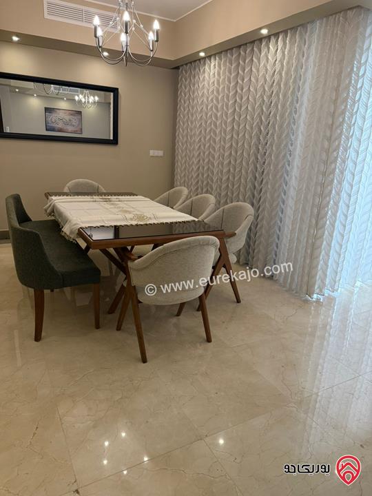 شقة مساحة 170م طابق ثالث للايجار مفروشة في عمان - دير غبار