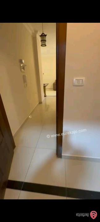 شقة مميزة سوبر ديلوكس مفروشة لايجار في عمان- شارع الجامعه طلوع نيفين مساحة 145م ط2 بسعر مغري 