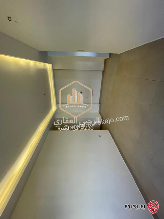 شقة ديلوكس طابق رابع مساحة 160م للايجار في عمان - الدوار السابع