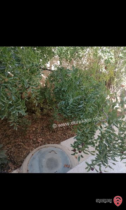 بيت مستقل طابقين مساحة 300م على أرض 400م للبيع في عجلون - كفرنجة 