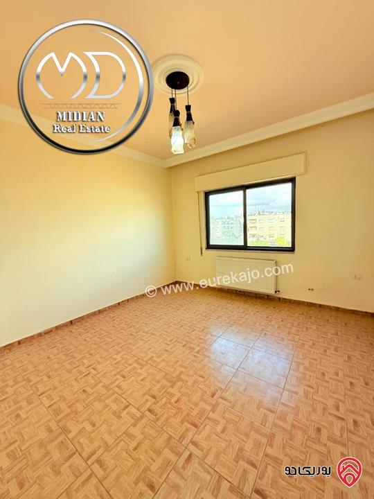 شقة فارغة للايجار في عمان - خلدا مقابل المعارف مساحة 230م 4 نوم طابق ثاني تشطيبات سوبر ديلوكس بسعر مميز