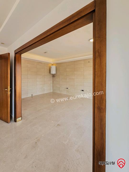 شقة سوبر ديلوكس جديدة - طابقية - مساحة 223م طابق أول للبيع في عمان - دير غبار