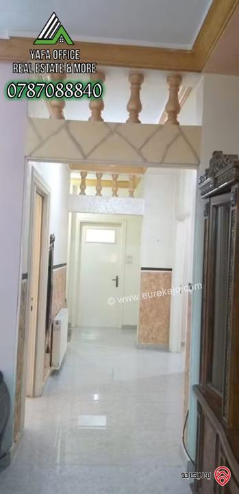 بيت مستقل مساحة 300م على أرض 415 م للبيع في الزرقاء – جبل طارق