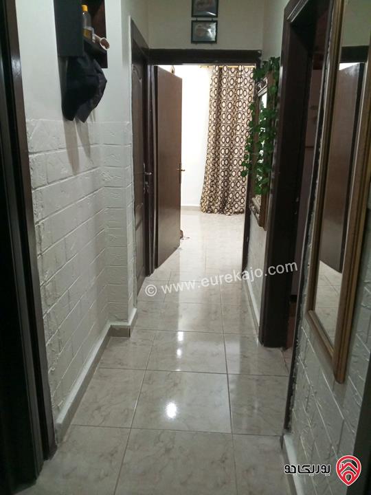 شقة طابق ثاني مساحة 70م للبيع في عمان - جبل الاخضر دوار ريفكو مقابل بقالة مروان شقة مجددة بالكامل 