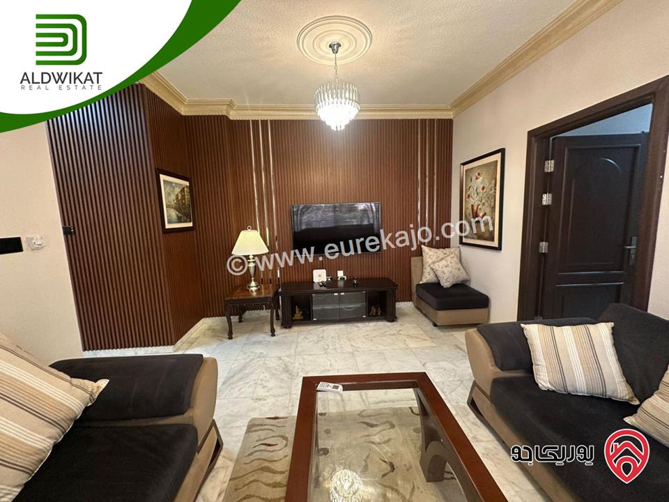 شقة مفروشة للايجار في عمان - ضاحية الامير راشد طابق ثاني مساحة البناء 210م منطقة هادئة بالقرب من الخدمات