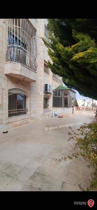 شقة ارضية مساحة 150م داخلي و 150م خارجي للبيع في عمان - تلاع العلي 