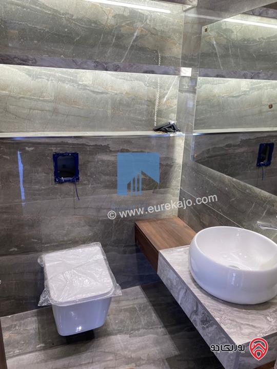 شقة أرضية فاخرة للبيع في عمان - أم أذينة قرب أبراج السادس 190م مع ترسات 130م لم تسكن