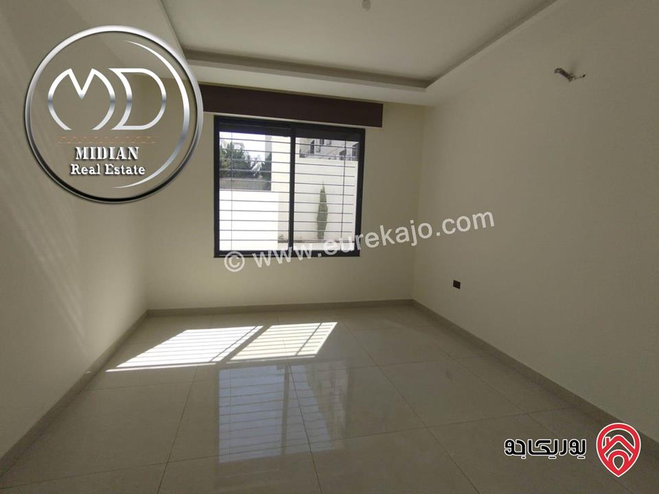 شقق ارضية جديدة للبيع في عمان - ضاحية النخيل مساحات 190 & 200م مع تراسات وحدائق تشطيبات و ديكورات سوبر ديلوكس