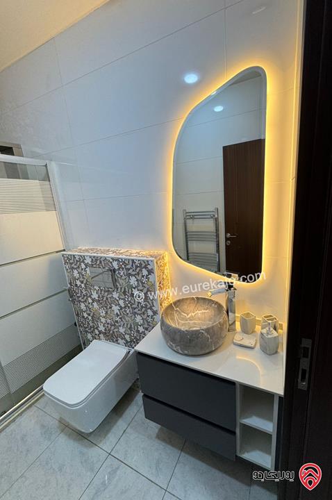 شقة فاخرة مساحة 180م طابق أول للبيع في عمان - الجبيهة 