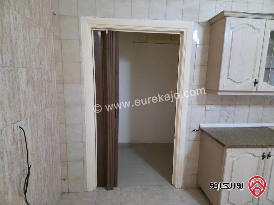 شقة مساحة 173م طابق أول للايجار في عمان - ام السماق 