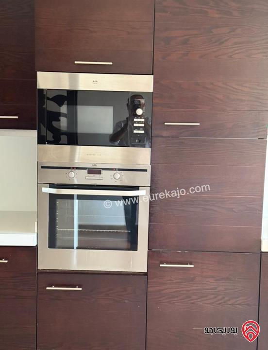 شقة فاخرة مفروشة بمساحة 93م للإيجار السنوي فقط (دفعة واحدة) في عمان - الدوار الرابع