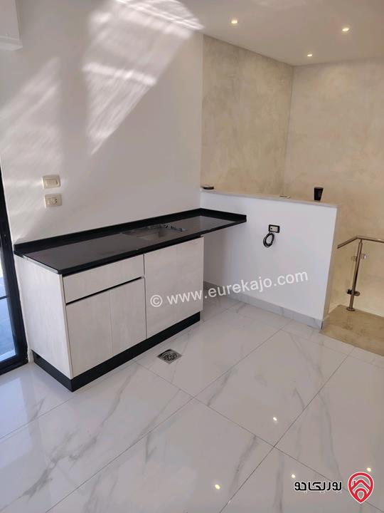 شقه سوبر ديلوكس طابق ثالث مع روف مساحة 187م للبيع في عمان - البنيات دفعة واقساط