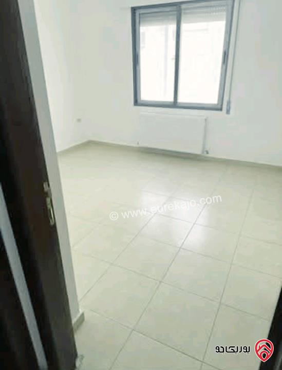 شقة سوبر ديلوكس مساحة 180م طابق ثاني للبيع في عمان - الرابية 