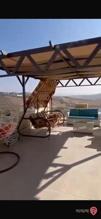 مزرعة نموذجية للبيع في السلط / جلعد مساحة الارض 5000م والبناء 250م موقع اطلالة مميز