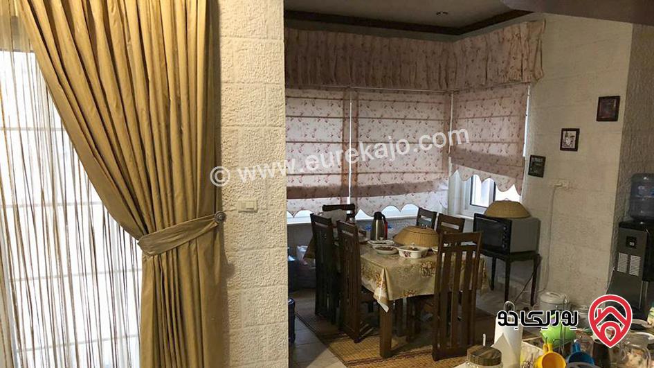فيلا مستقلة مفروشة مساحة البناء 650م للإيجار في عمان -الكرسي