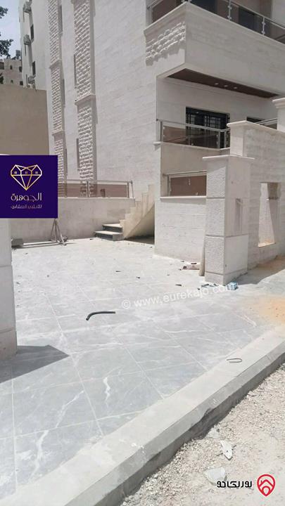 شقق فخمة ومميزة جديدة لم تسكن مساحة 175م لقطه وبسعر مغري للبيع في عمان - تلاع العلي 