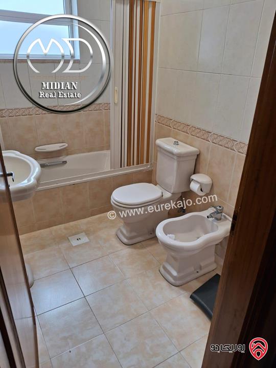 شقة مفروشة للايجار في عمان - خلدا مساحة 190م طابق ثالث تشطيبات و فرش سوبر ديلوكس اطلالة جميلة بسعر مميز