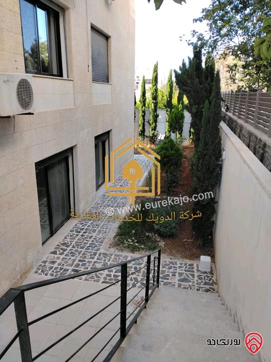 شقة فارغة طابق شبه ارضي مساحة داخلية 200م ومساحة خارجية 180م للإيجار في عمان - ضاحية النخيل 