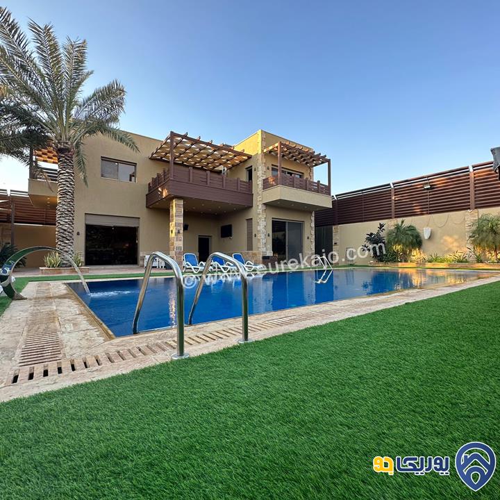 شاليه - مزرعة BENZ VILLA DEAD SEA مساحة الأرض 720م والبناء 250م للبيع في البحر الميت