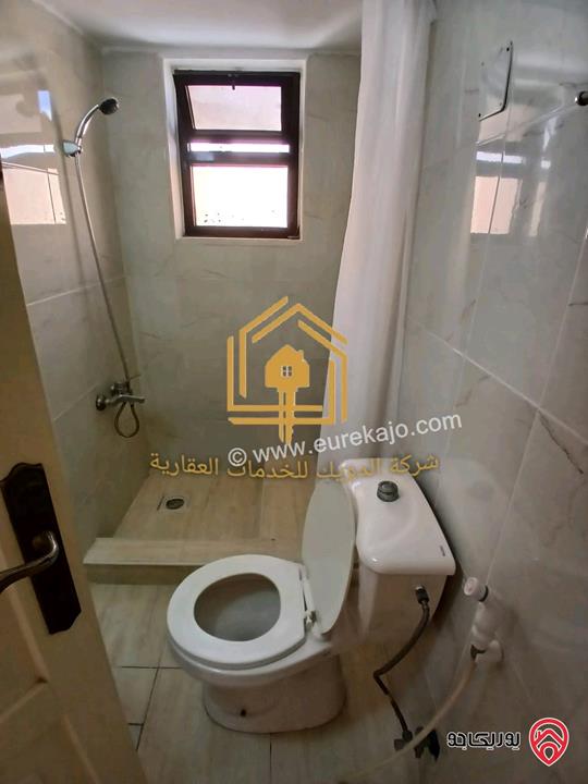 شقة فارغة طابق ثانى مساحة 100م للإيجار في عمان - ضاحية الرشيد 