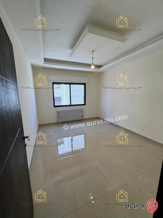 شقة جديدة لم تسكن مساحة 230م طابق ثالث للايجار في عمان - البنيات