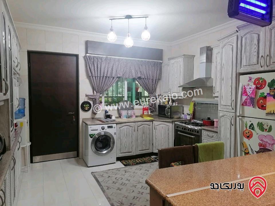 شقة ارضية مساحة 175م داخلي و 150م خارجي للبيع في عمان - خلدا