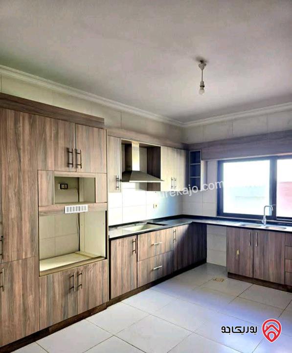 شقة فارغة أرضية مساحة 200م للايجار في عمان - دابواق 