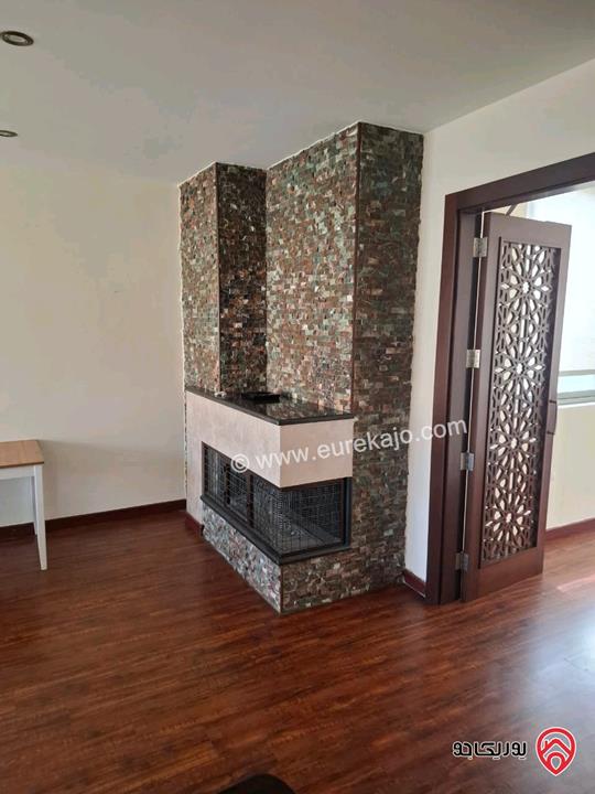 شقة ديلوكس روف مساحة 140م للايجار في عمان -عبدون 