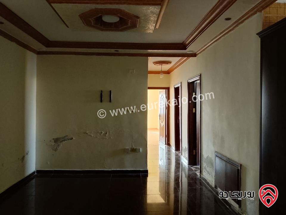 شقة مساحة 127م طابق ثالث للبيع في اربد - الحي الشرقي، مقابل مخفر الحي الشرقي 