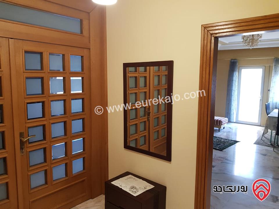 شقة مميزة طابق ثالث مساحة 213م للبيع في عمان - عبدون الدوار الخامس 