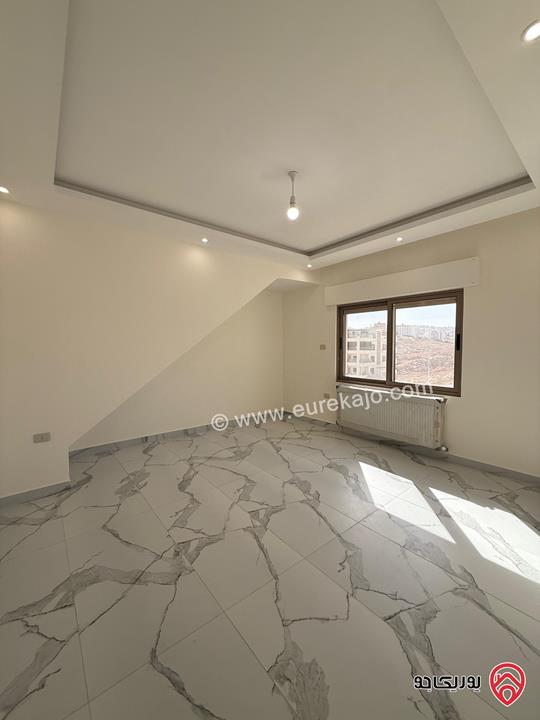 شقق بمساحة 175م للبيع في عمان - أجمل مناطق الجبيهة / حي المنصور 