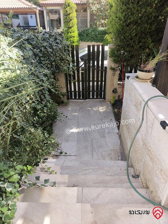 شقة طابق أرضي مساحة 173م مع ترس 60م مفروشة للبيع في عمان - الرابية