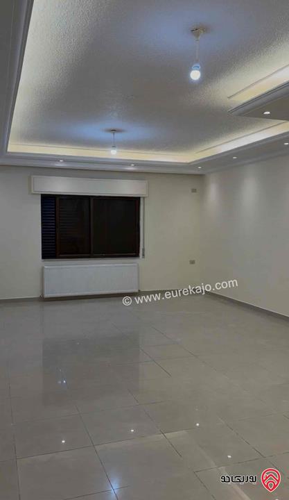 شقة فارغة طابق ثالث مساحة 185م للايجار السنوي في عمان - الصويفية 